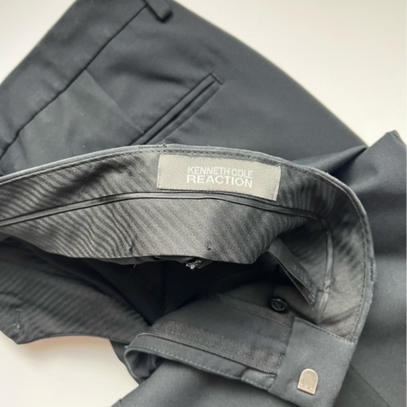 Kenneth Cole Reaction • Black Trouser Dress Pants - Picture 4 of 5